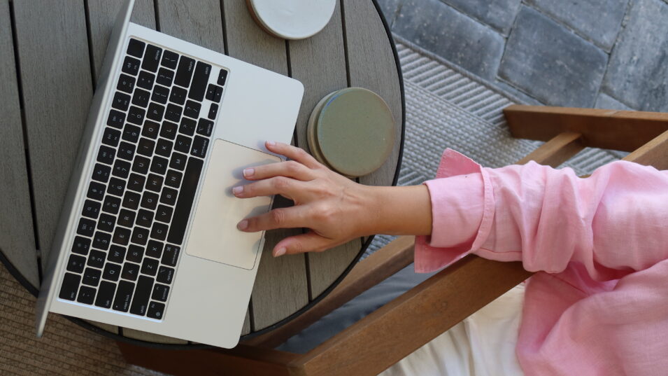 How To Write an Explainer Video Script (That Actually Works)