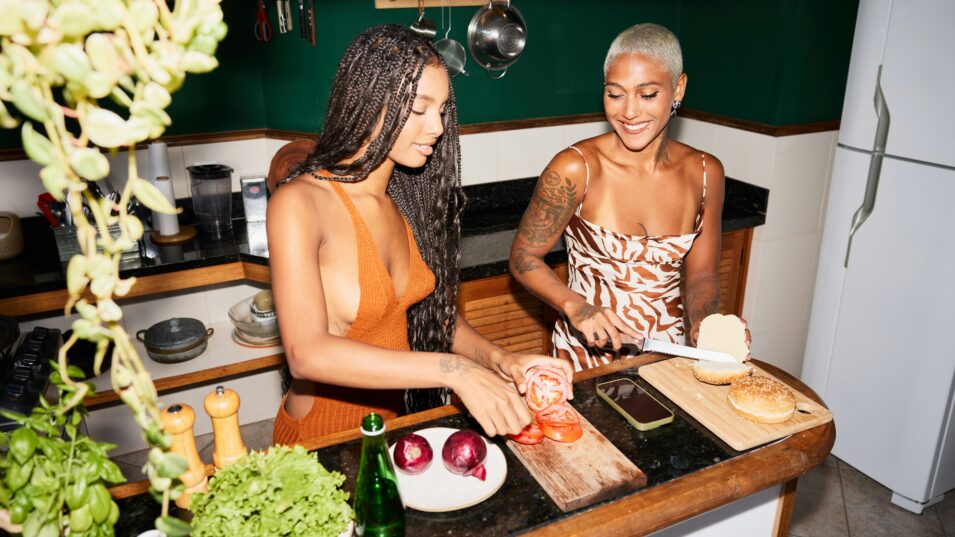 5 Reasons Video Should Score Centre Stage in Your Social Campaigns